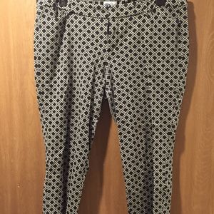 Old Navy Lattice Patterned Pixie Pants